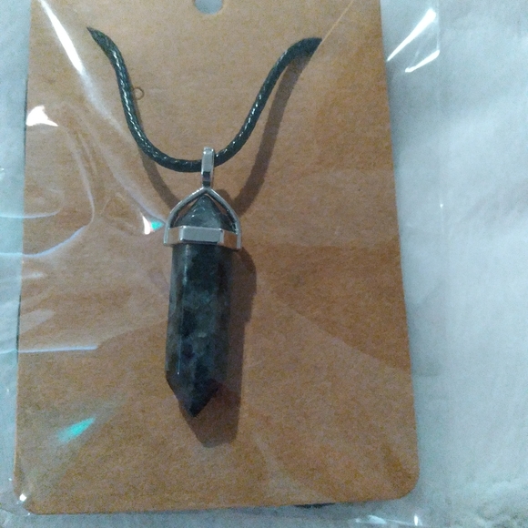 Handmade crystal necklace - Picture 1 of 1